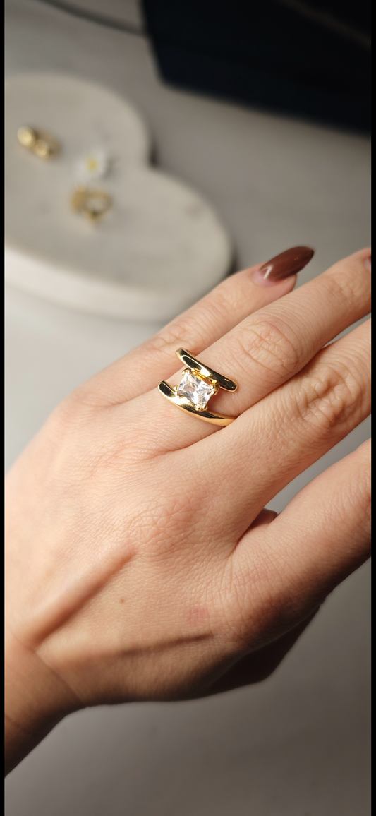 Anillo Melanie